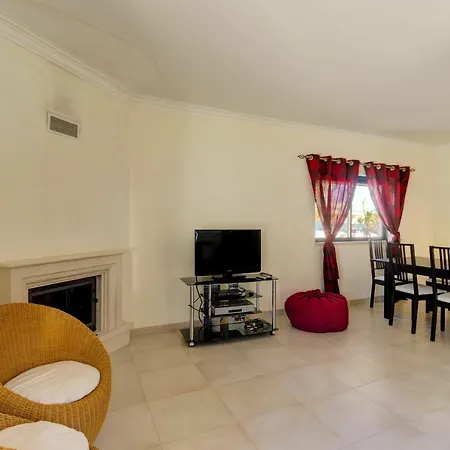 Praia Do Carvoeiro Sleeps 8 Pool Air Con Wifi Villa
