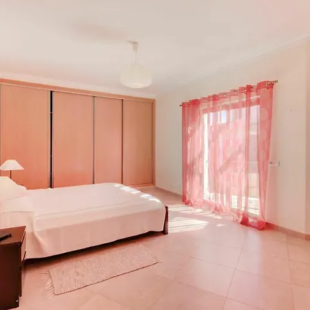 Praia Do Carvoeiro Sleeps 8 Pool Air Con Wifi Villa