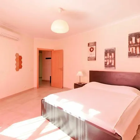 Praia Do Carvoeiro Sleeps 8 Pool Air Con Wifi Villa *
