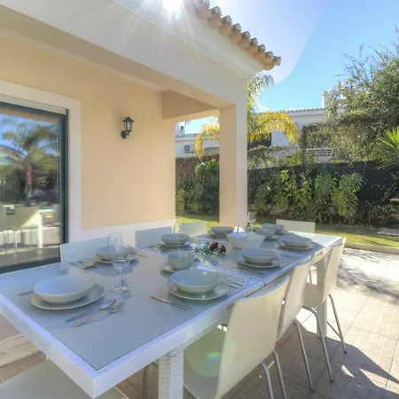 Praia Do Carvoeiro Sleeps 8 Pool Air Con Wifi