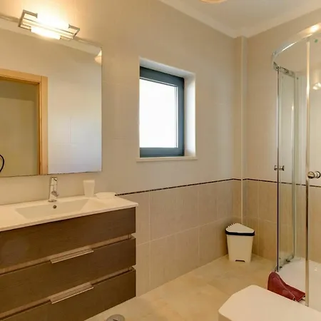 Praia Do Carvoeiro Sleeps 8 Pool Air Con Wifi Villa *