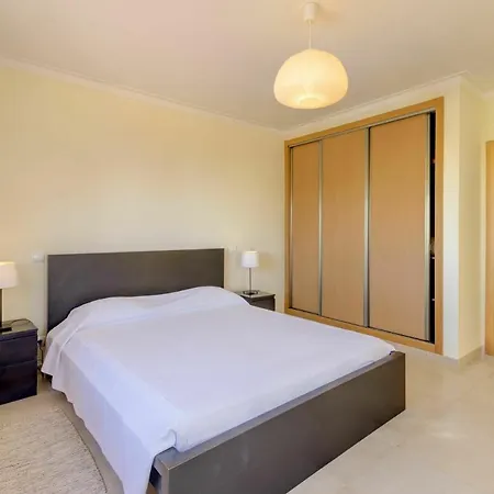 Praia Do Carvoeiro Sleeps 8 Pool Air Con Wifi Carvoeiro (Lagoa)