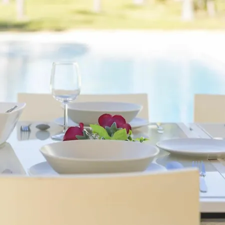 Praia Do Carvoeiro Sleeps 8 Pool Air Con Wifi